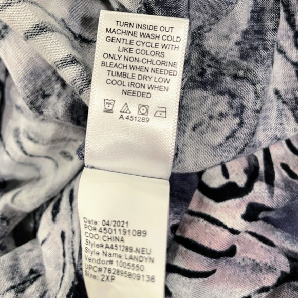 LOGO Lori Goldstein Floral Print Dress Size 2XP Blue Gray Pockets 3/4 Sleeves - Picture 12 of 16